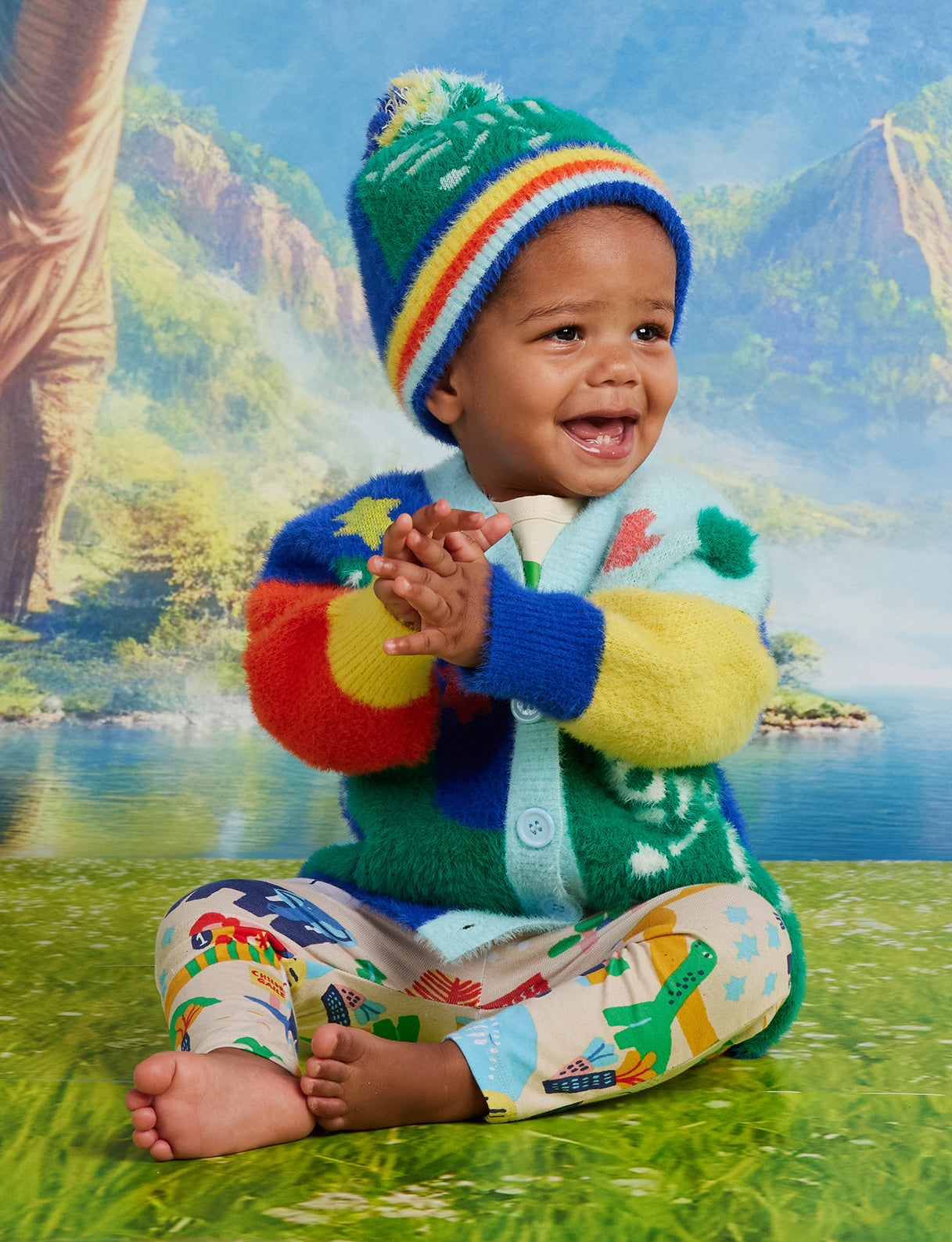 trail-of-treasures-knit-cardigan-beanie-03_1.jpg